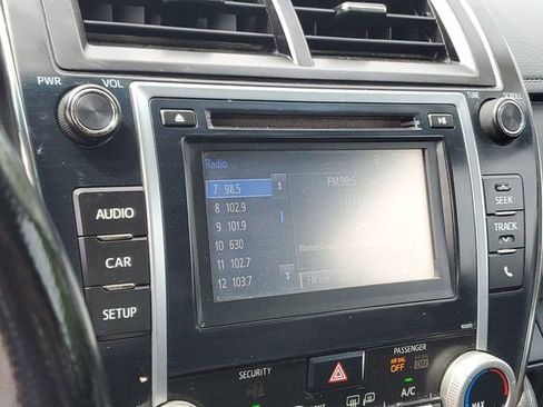 Used 2014 Toyota Camry SE FWD image 18