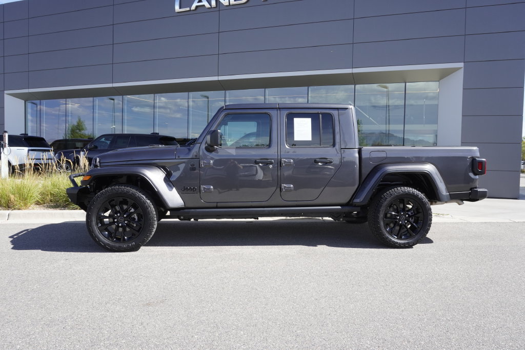 Used 2025 Jeep Gladiator Sport AWD/4WD image 8