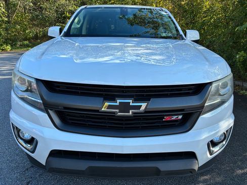 Used 2019 Chevrolet Colorado Z71 image 2