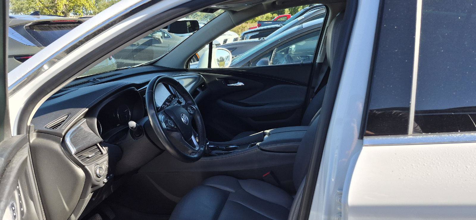 Used 2019 Buick Envision Premium AWD/4WD image 6