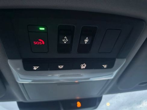 Used 2024 Mitsubishi Outlander SE AWD/4WD image 21