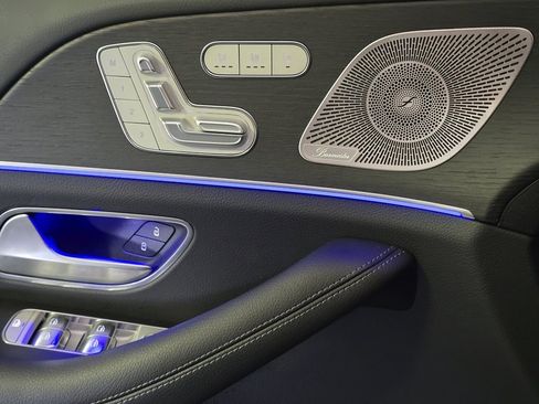 Used 2025 Mercedes-Benz GLE 350 4MATIC image 10