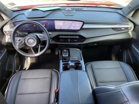 Used 2025 Buick Enclave Preferred w/ Power Package image 54