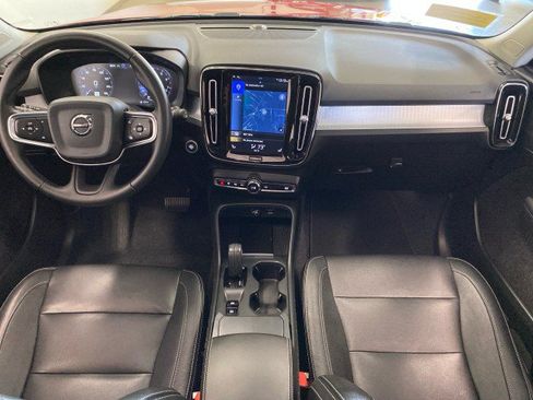 Used 2020 Volvo XC40 T5 Momentum AWD/4WD image 12