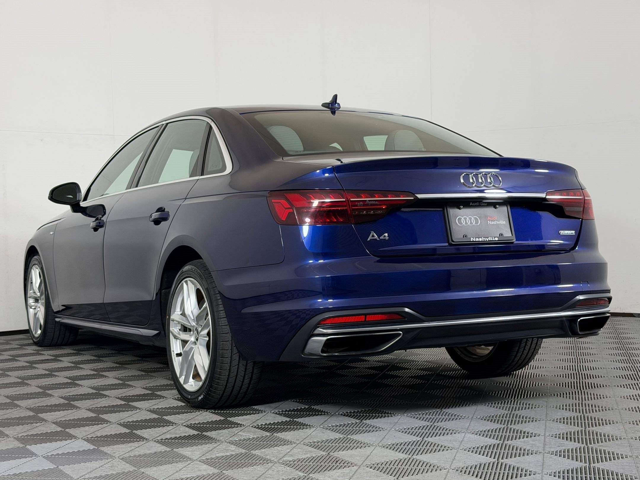 Used 2020 Audi A4 2.0T Premium w/ Convenience Package AWD/4WD image 3