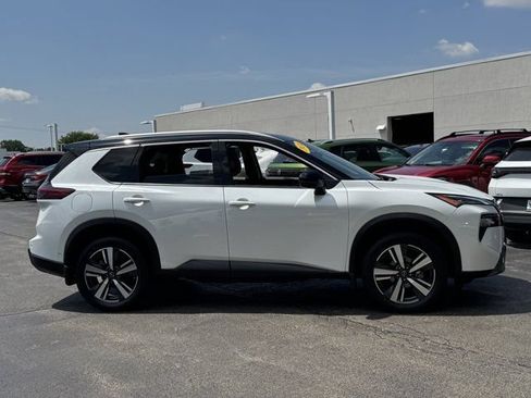 Used 2024 Nissan Rogue SL w/ SL Premium Package AWD/4WD image 6