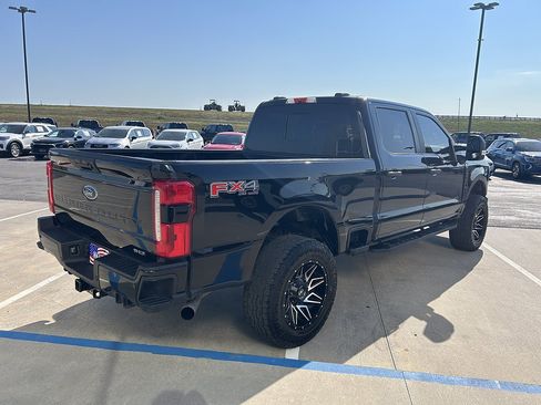Used 2024 Ford F250 XL w/ STX Appearance Package AWD/4WD image 5