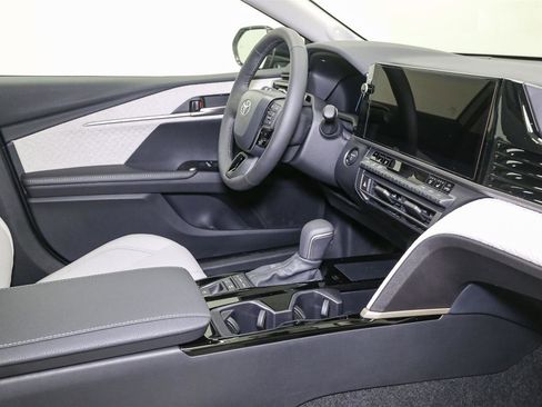 New 2026 Toyota Camry XLE image 16