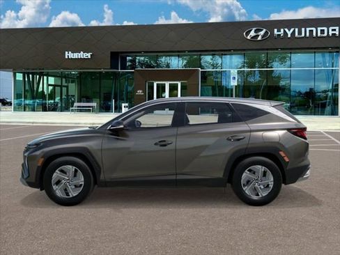 New 2026 Hyundai Tucson Blue SE AWD/4WD image 3