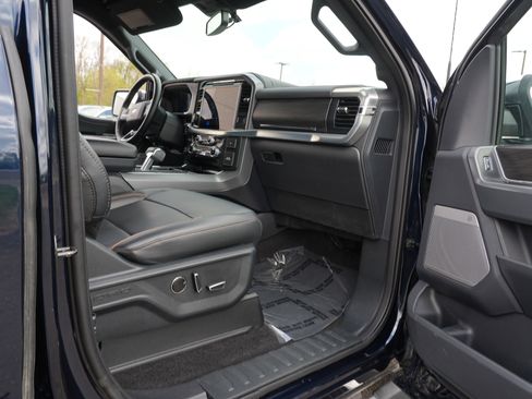Used 2025 Ford F150 Lariat w/ Equipment Group 502A High AWD/4WD image 33
