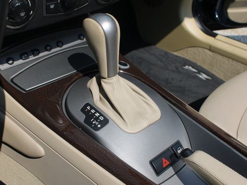 Used 2004 BMW Z4 3.0i RWD image 17