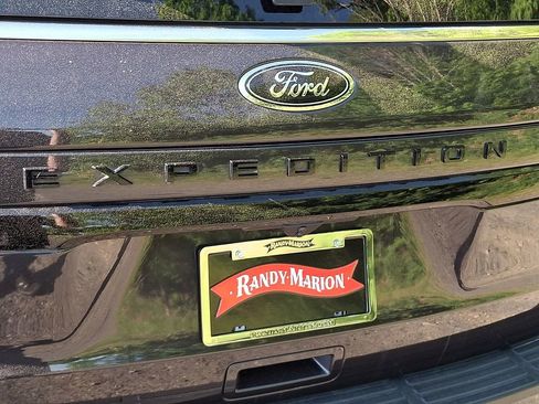 Used 2024 Ford Expedition Max Limited AWD/4WD image 30