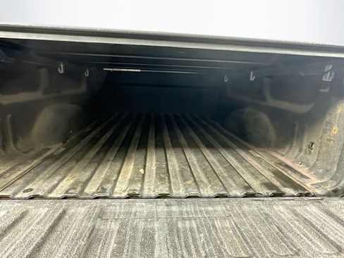 Used 2015 Chevrolet Silverado 1500 LTZ image 32