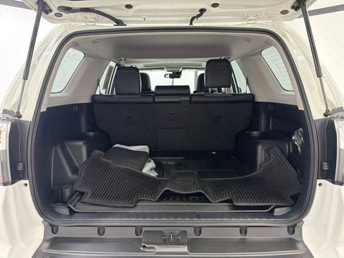 Used 2024 Toyota 4Runner SR5 Premium w/ Moonroof Package RWD image 19
