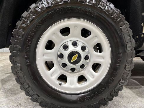 Used 2016 Chevrolet Silverado 3500 W/T AWD/4WD image 26