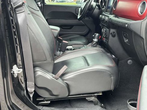 Certified 2021 Jeep Wrangler Unlimited Rubicon image 23