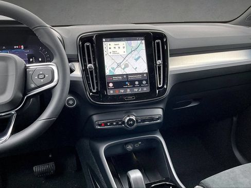New 2026 Volvo XC40 B5 Ultra w/ Protection Package Premier AWD/4WD image 6