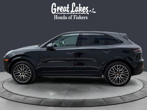 Used 2023 Porsche Cayenne image 2