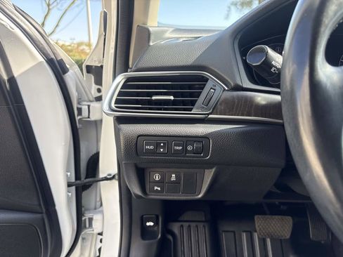 Used 2018 Honda Accord Touring image 26