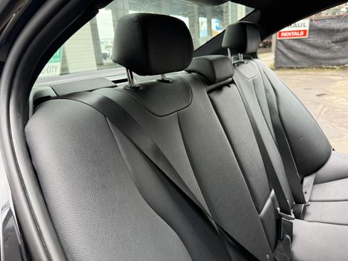 Used 2015 BMW 320i 320i Sedan 4D image 18