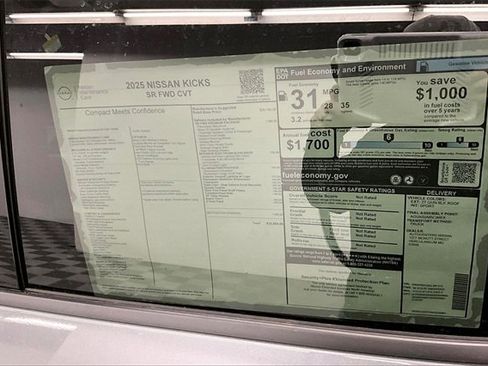 New 2025 Nissan Kicks SR w/ SR Premium Package image 39