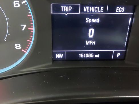 Used 2017 Chevrolet Malibu LT FWD image 19