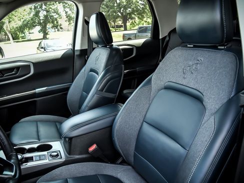 Used 2022 Ford Bronco Sport Outer Banks w/ Tech Package image 16