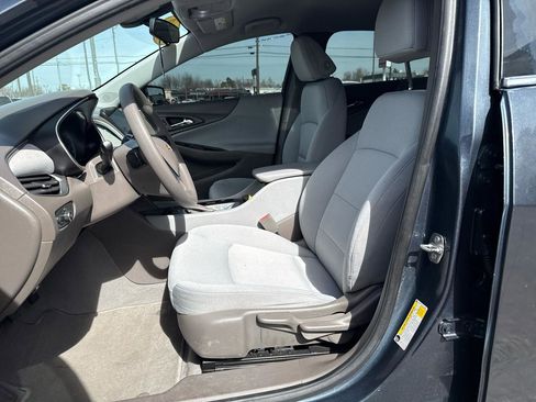 Used 2019 Chevrolet Malibu LS image 9