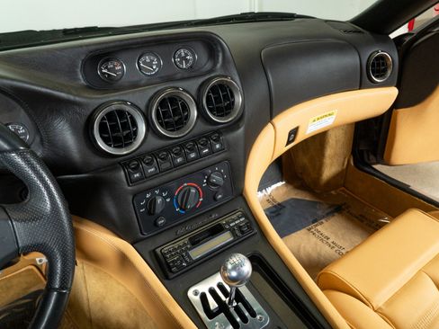 Used 1999 Ferrari 550 Maranello Coupe RWD image 21