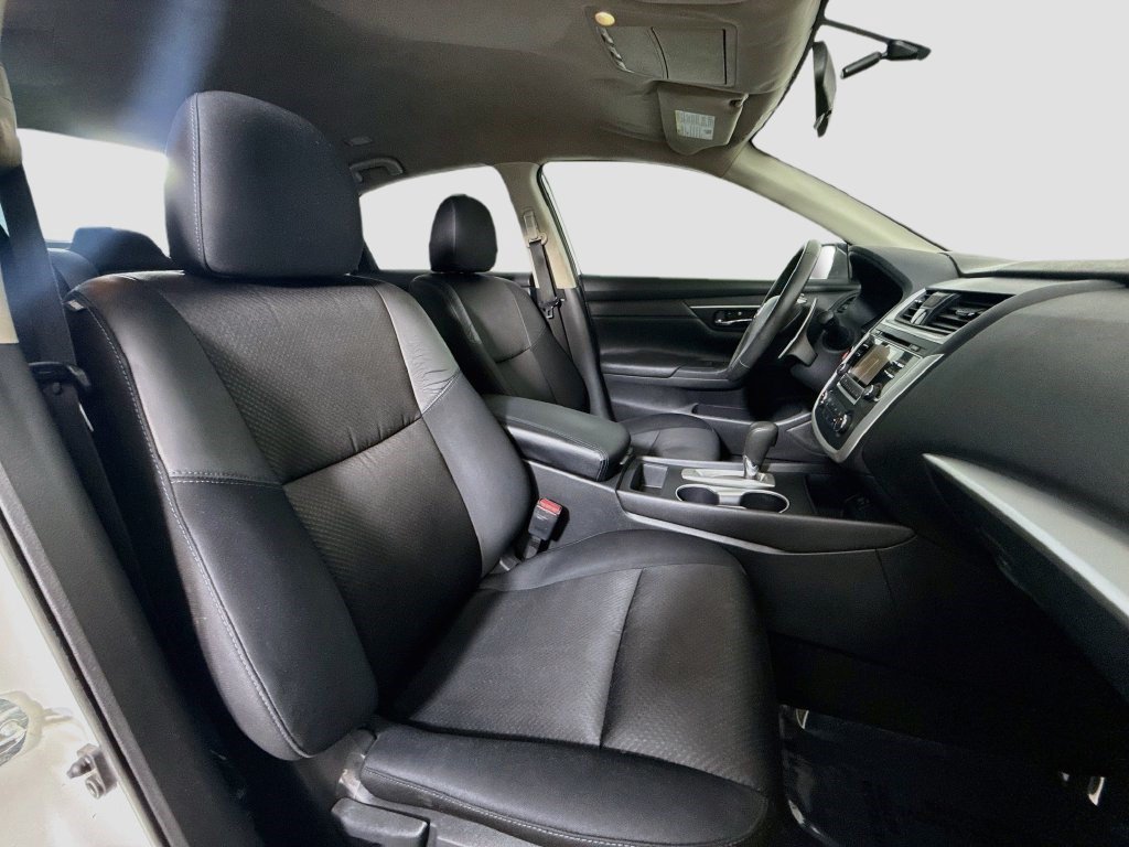 Used 2017 Nissan Altima 2.5 SR w/ Midnight Edition Package FWD image 28