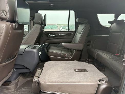 Used 2024 GMC Yukon XL Denali w/ Denali Reserve Package image 13