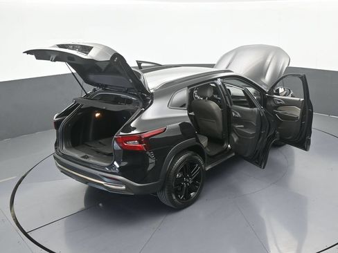 Used 2025 Chevrolet Trax ACTIV FWD image 66