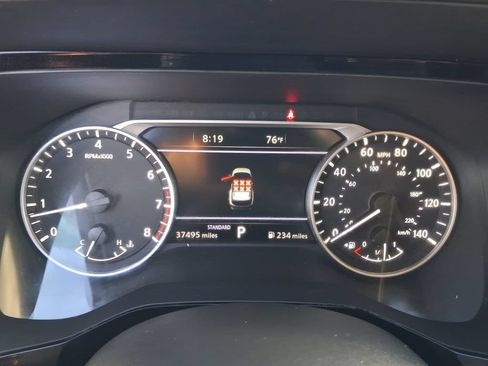Used 2023 Nissan Pathfinder SL FWD image 22