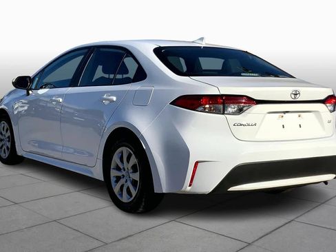 Used 2020 Toyota Corolla LE image 11