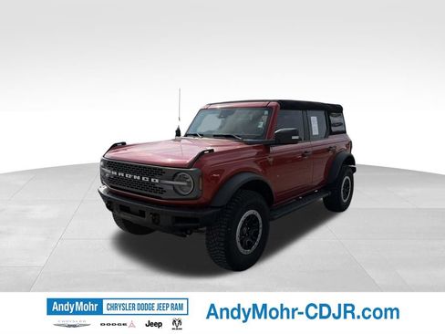 Used 2023 Ford Bronco Badlands AWD/4WD image 3