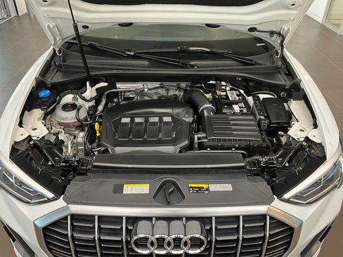 Used 2024 Audi Q3 2.0T Premium w/ Convenience Package AWD/4WD image 23