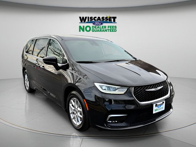 Used 2024 Chrysler Pacifica Touring-L FWD 360° Tour