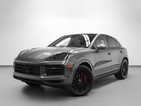 Certified 2026 Porsche Cayenne S AWD/4WD image 6