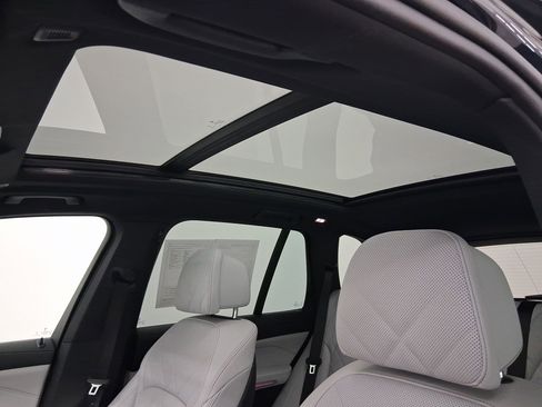 Used 2024 BMW X5 xDrive40i w/ M Sport Package image 13