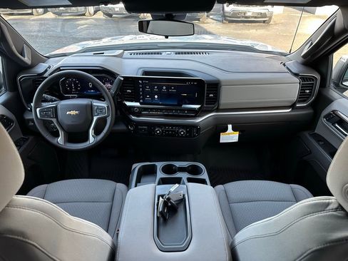 New 2026 Chevrolet Silverado 1500 LT w/ Z71 Off-Road Package image 19