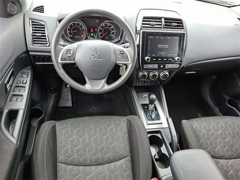 Used 2020 Mitsubishi Outlander Sport ES image 11