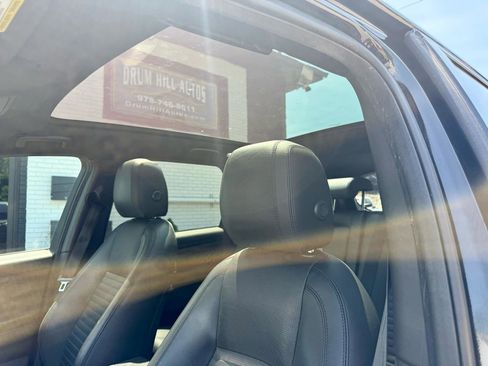 Used 2017 Land Rover Discovery Sport HSE Luxury image 20