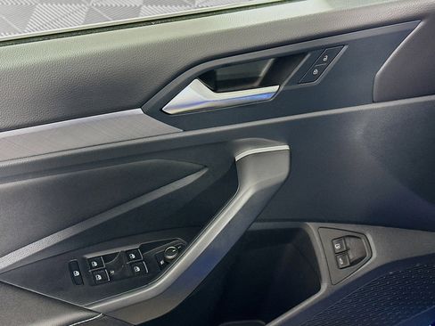 Used 2024 Volkswagen Jetta SE w/ Panoramic Sunroof Package image 15