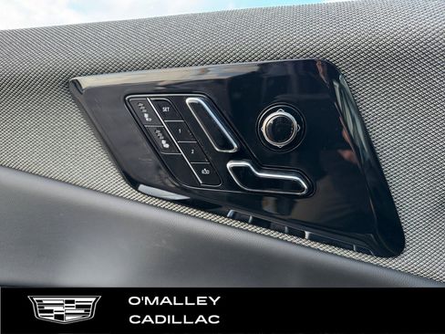 New 2026 Cadillac Optiq Sport 1 w/ LPO, Floor Liner Package image 22