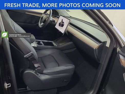 Used 2024 Tesla Model Y Long Range AWD/4WD image 17