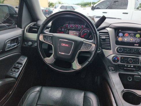 Used 2015 GMC Yukon SLT AWD/4WD image 13