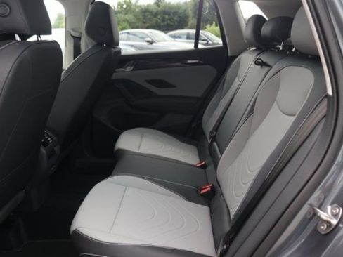 New 2026 Volkswagen Tiguan SE image 24