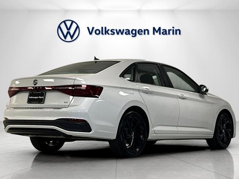 New 2025 Volkswagen Jetta SE image 5