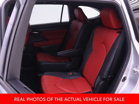 Certified 2021 Toyota Highlander XSE AWD/4WD image 10