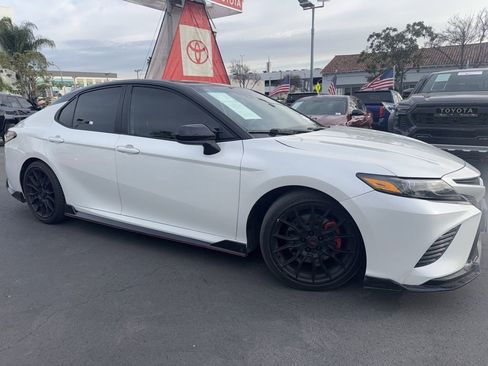 Used 2020 Toyota Camry TRD image 3